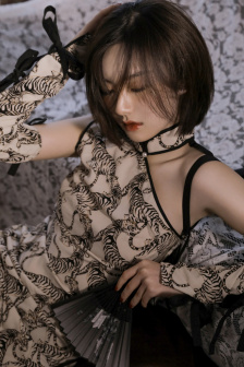 亲戚家没地方睡和妈妈睡一床